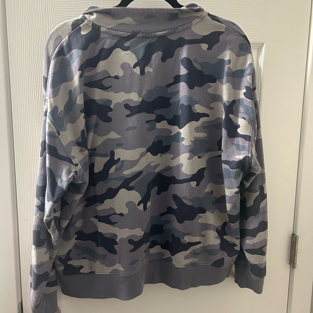 Old Navy Women's Camouflage Zip-Up Sweater - Picture 2 of 2